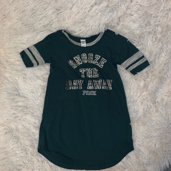 PINK T-Shirt - Picture 2 of 2